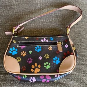 No name brand paw print Clutch